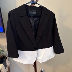 Forever 21 black and white blazer. Size xl